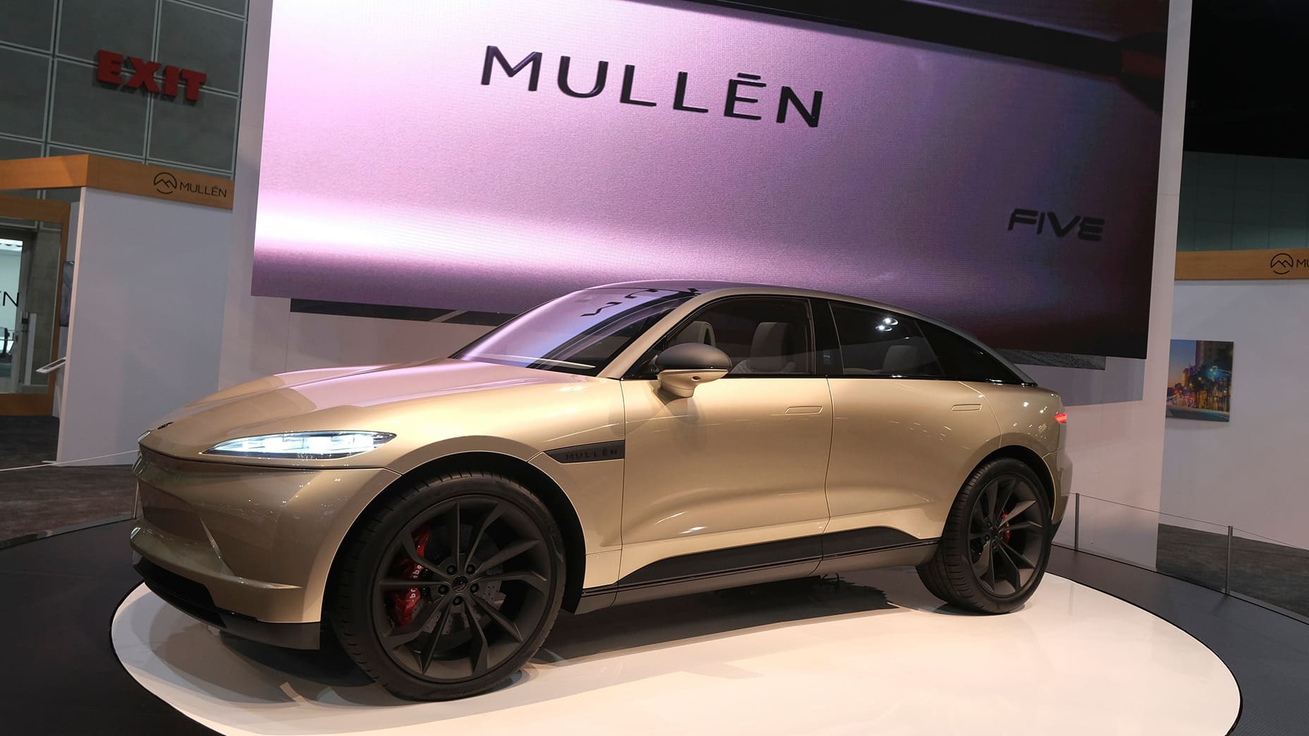Mullen Automotive en 2024: análisis del camino a seguir para las innovaciones e inversiones en vehículos eléctricos