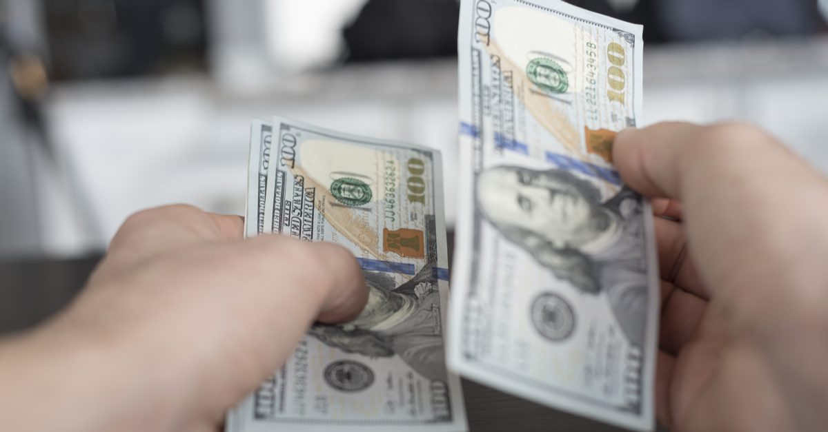 Личные расходы (Personal Spending/Consumption