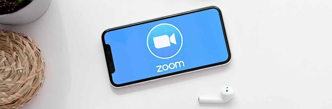 Zoom سيقدم عرضًا ثانويًا لجذب 1.5 مليار دولار أمريكي