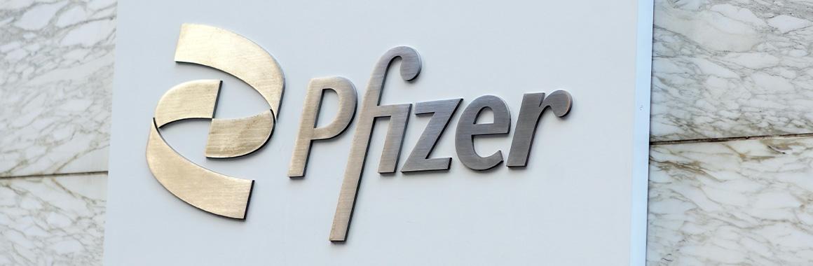 Como as ações da Pfizer reagiram ao relatório do terceiro trimestre?