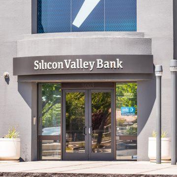 What Happened to Silicon Valley Bank, and What Has the Fed to Do With It?